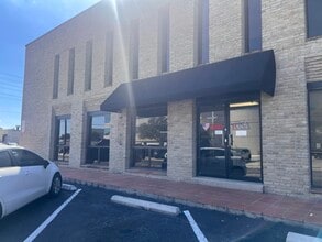 8546 Broadway St, San Antonio, TX for lease Interior Photo- Image 1 of 8