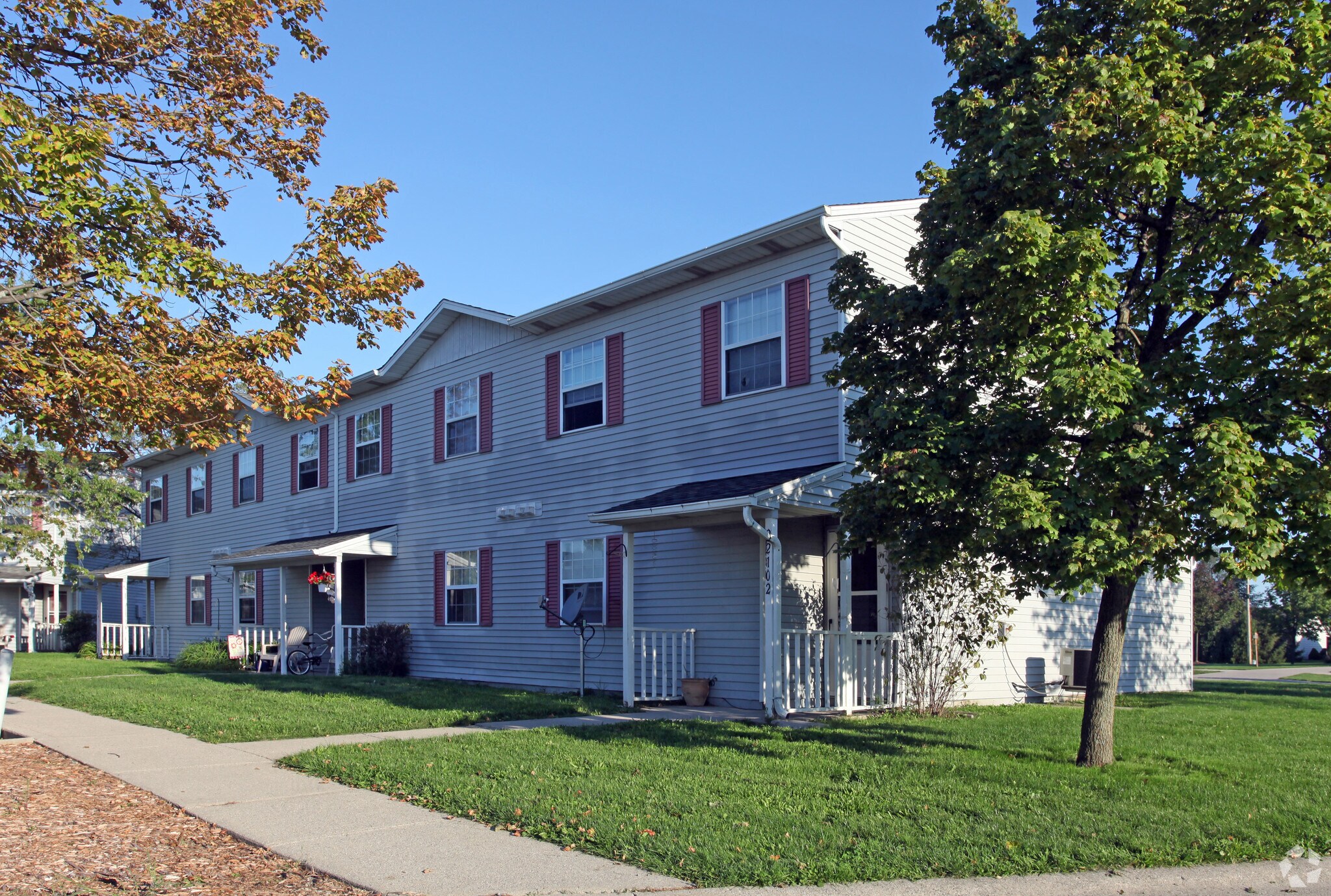 22156 Maple Ct, Woodburn, IN for sale Primary Photo- Image 1 of 1