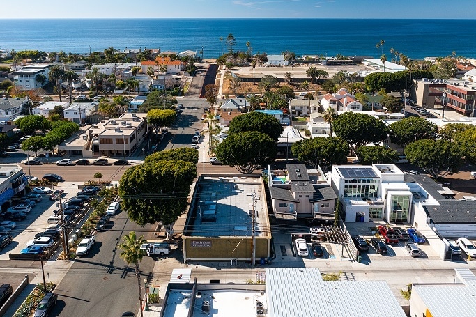 687 2nd St, Encinitas, CA for sale - Building Photo - Image 1 of 1