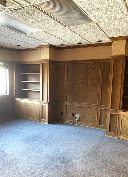 115 Adams St, Muncie, IN for sale - Interior Photo - Image 3 of 6
