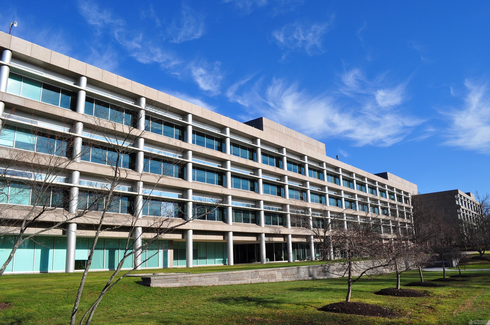 1300 Hall Blvd, Bloomfield, CT for sale Primary Photo- Image 1 of 18