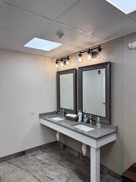 30 Jackson Rd, Medford, NJ for sale - Building Photo - Image 3 of 7