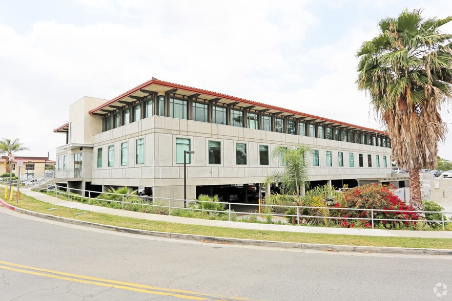 1041 E Yorba Linda Blvd, Placentia, CA 92870