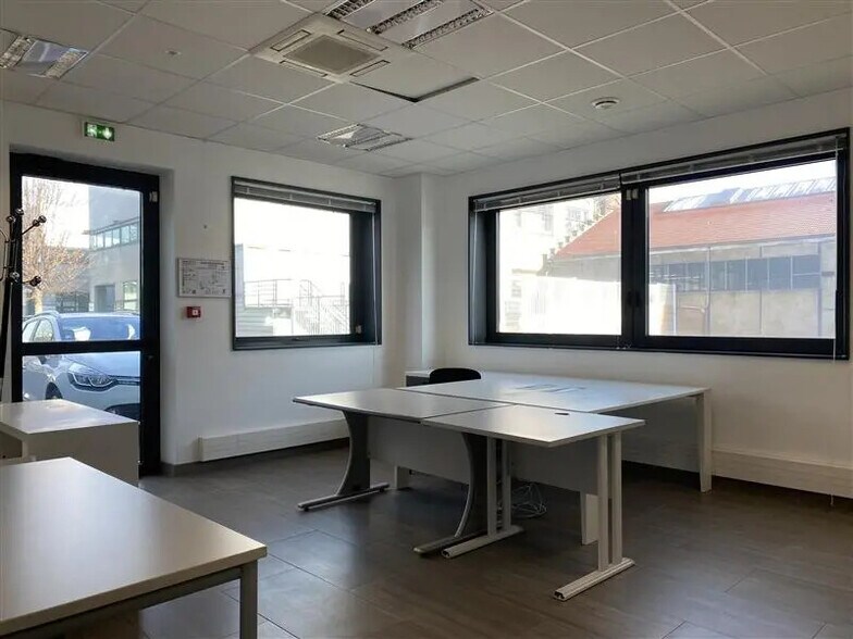 Flex in Ivry-sur-Seine for lease - Building Photo - Image 3 of 12
