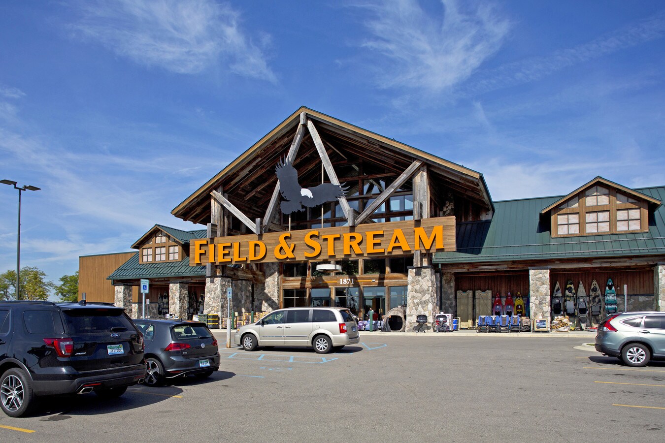 750 W 14 Mile Rd, Troy, MI 48083