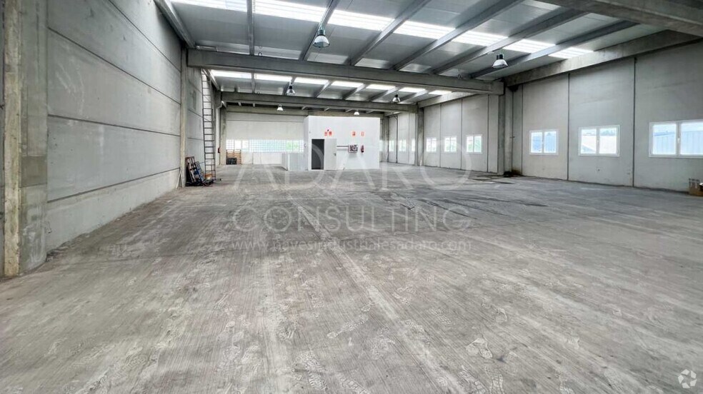 Industrial in Azuqueca de Henares, Guadalajara for sale - Building Photo - Image 3 of 19