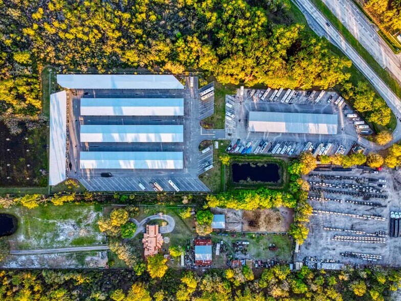 2425 E International Speedway Blvd, Deland, FL for lease - Aerial - Image 2 of 12