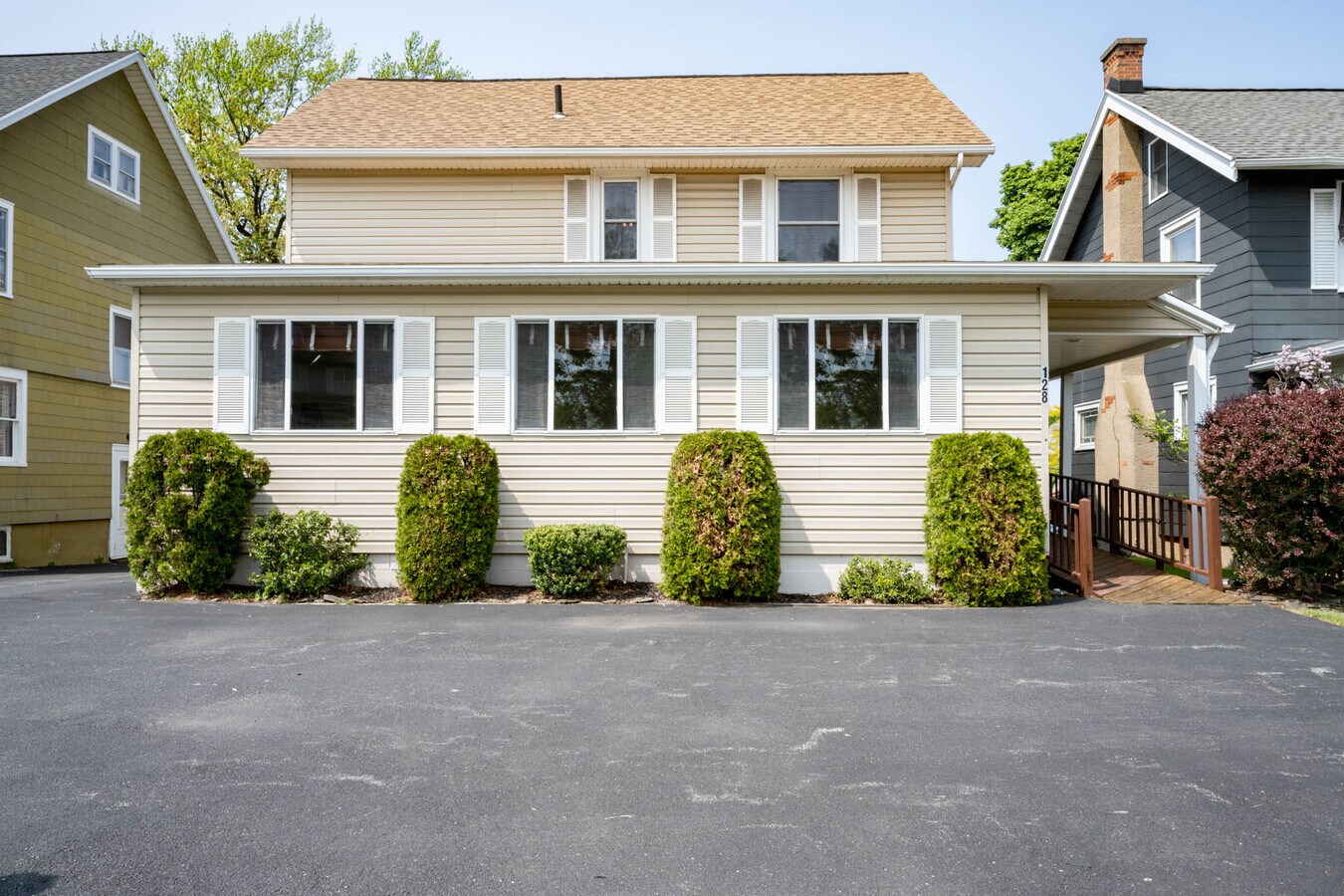 128 Empire Blvd, Rochester, NY 14609