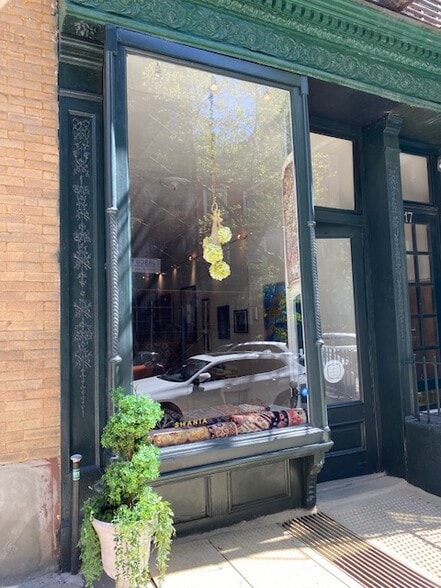 217 E 83rd St, New York, NY for lease - Building Photo - Image 2 of 7