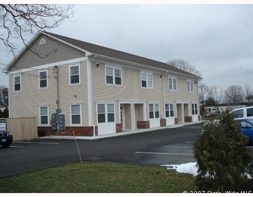 36 Vermont Ave, Warwick, RI for sale Primary Photo- Image 1 of 1