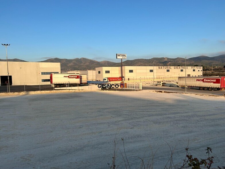 Industrial in Aielo de Rugat, Valencia for sale - Building Photo - Image 1 of 2