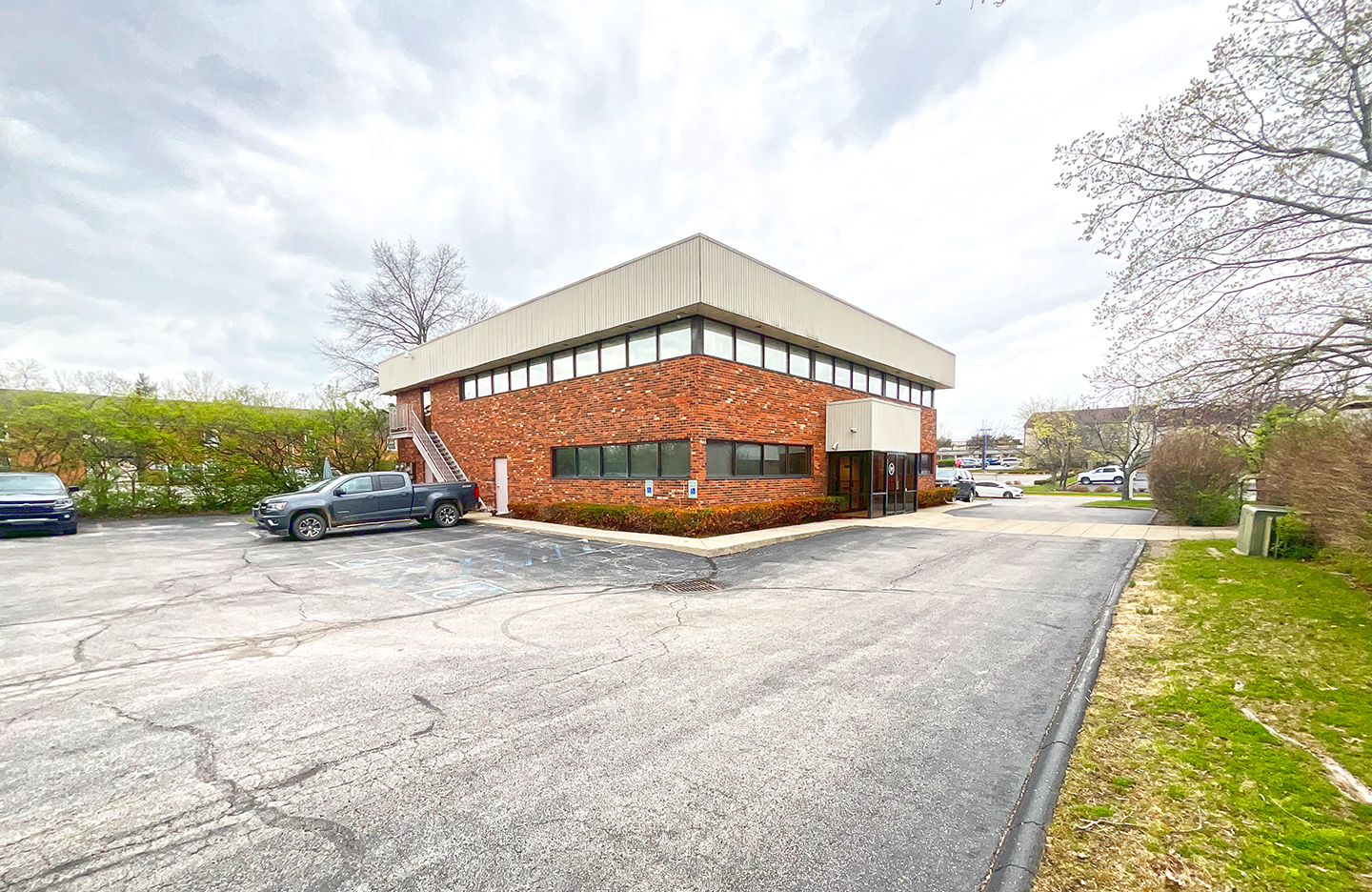 3264 Loch Ness Dr, Lexington, Ky 40517 - Office For Sale 