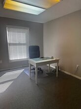 225 E Liberty St, Medina, OH for lease Interior Photo- Image 1 of 5