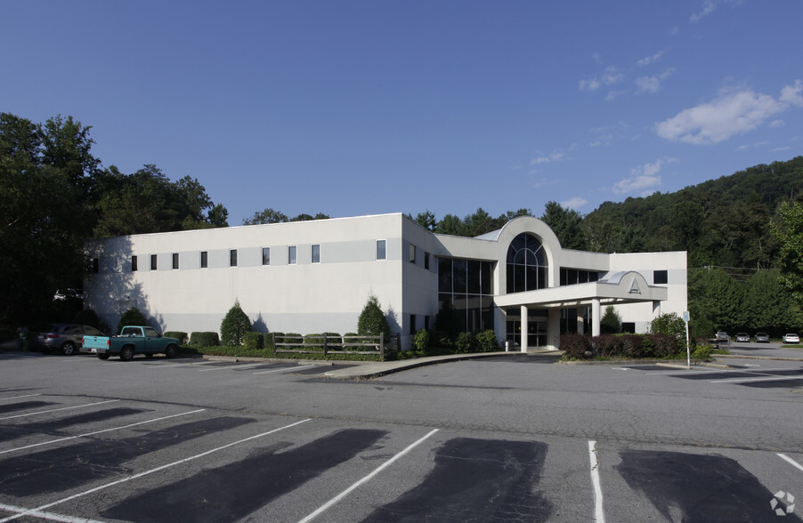 119 Tunnel Rd, Asheville, NC for sale - Primary Photo - Image 1 of 1