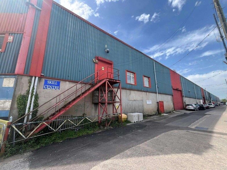 7-8 Curran Rd, Cardiff for lease - Building Photo - Image 3 of 6