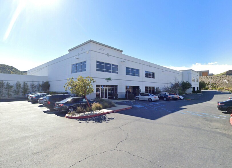 28732 Witherspoon Pky, Valencia, CA for lease - Building Photo - Image 1 of 3
