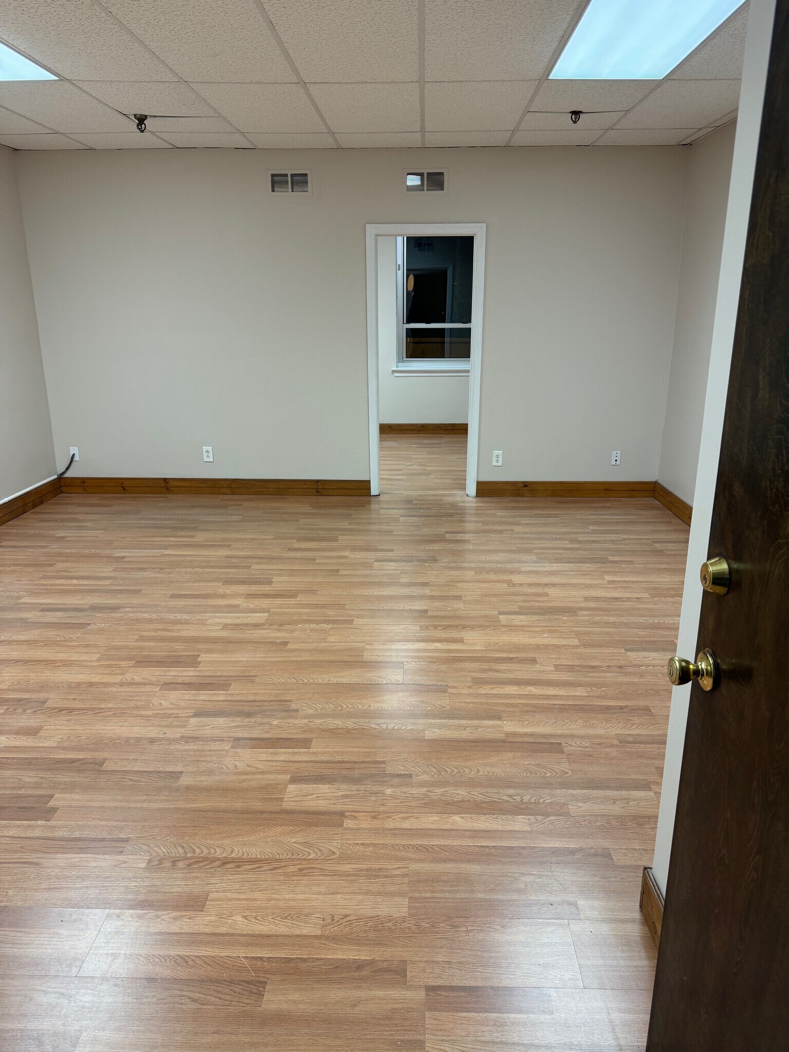 285 Broad St Elizabeth Nj 07208 - j6azfc1