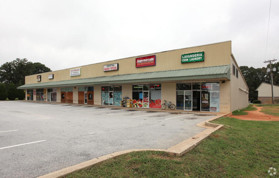 1522 Pine Log Rd NE, Conyers, GA for sale - Primary Photo - Image 1 of 1