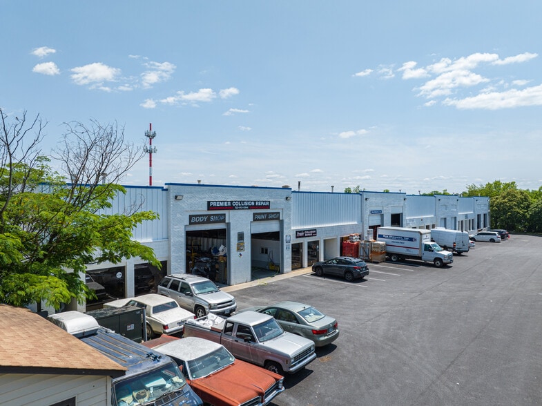 7715 Fullerton Rd, Springfield, VA for lease - Building Photo - Image 3 of 4