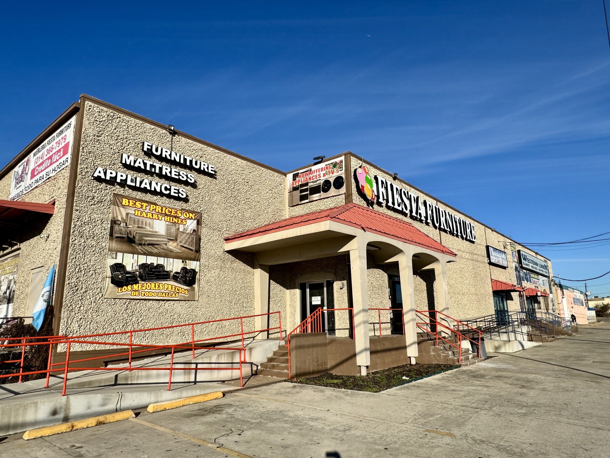 10679 Harry Hines Blvd, Dallas, TX for lease Building Photo- Image 1 of 8