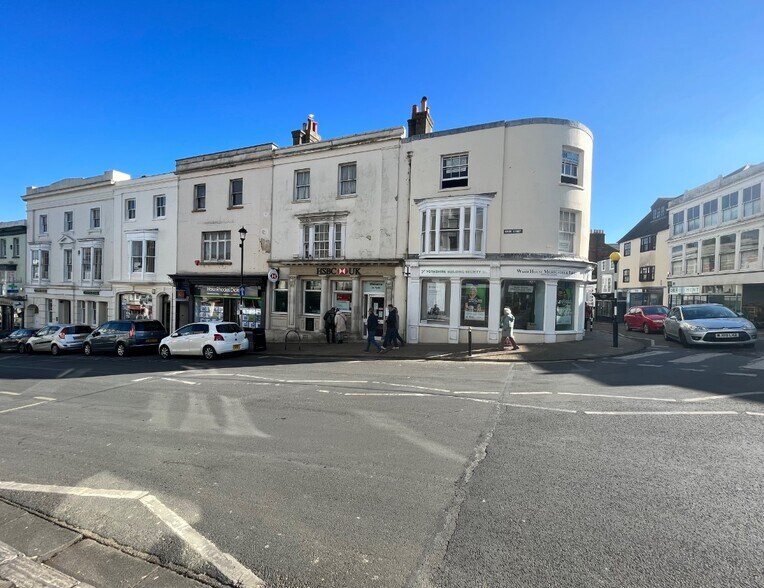 38 Union St, Ryde, PO33 2LJ Retail for Lease