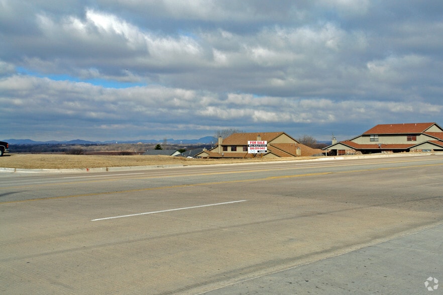 500 NE Flower Mound Rd, Lawton, OK 73507