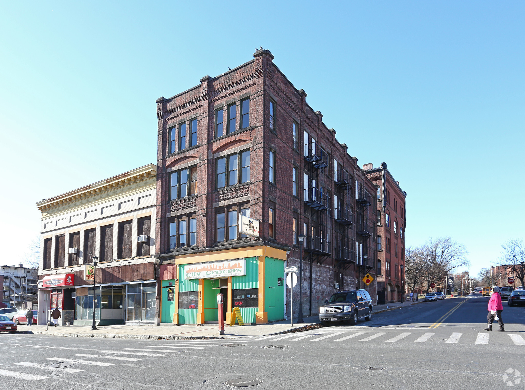 445-447 High St, Holyoke, MA for sale Primary Photo- Image 1 of 1