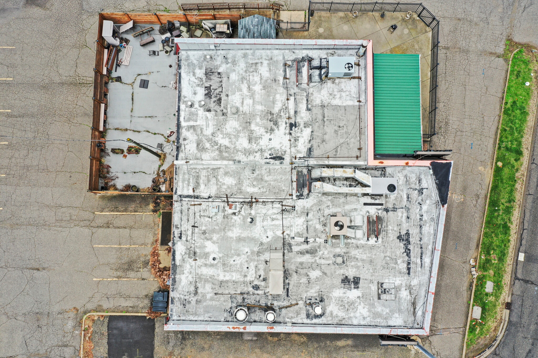 1090 Rochester Rd, Troy, MI for sale Building Photo- Image 1 of 64