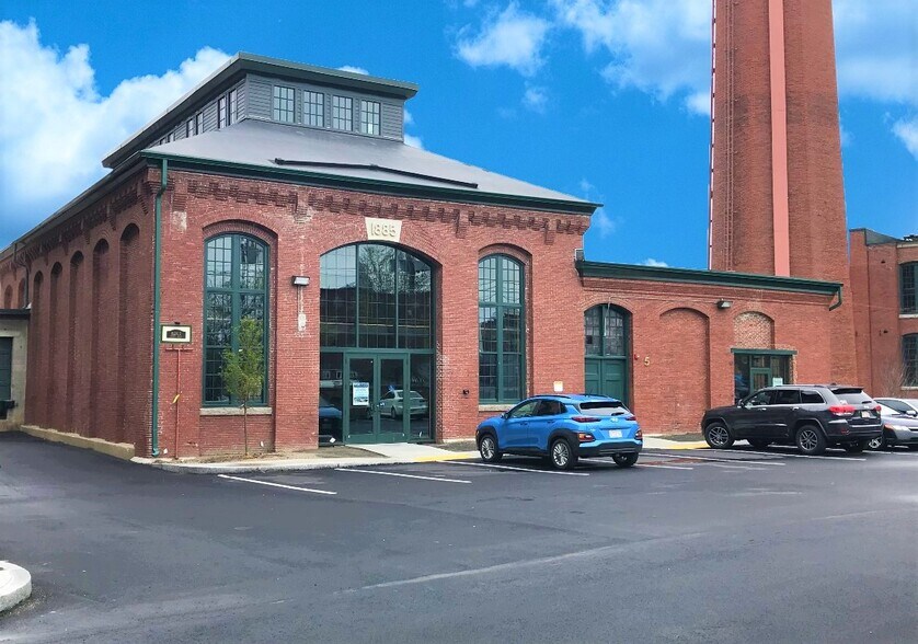 300 Canal St, Lawrence, MA 01840