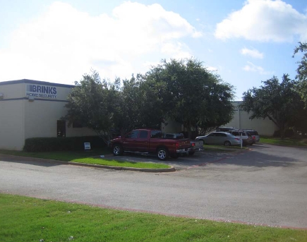 1109 S Airport Cir, Euless, TX for lease - Building Photo - Image 3 of 8