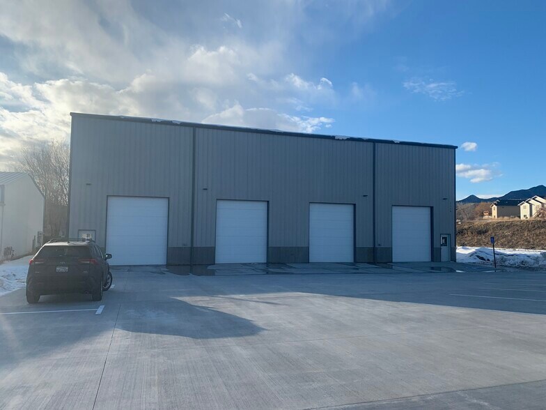 2119 Horseshoe Trail, Silt, CO for lease - Primary Photo - Image 1 of 4