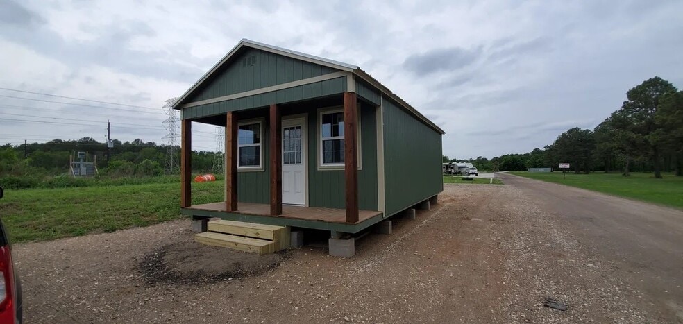 515 Ulrich Ln, Crosby, TX for sale - Building Photo - Image 3 of 14