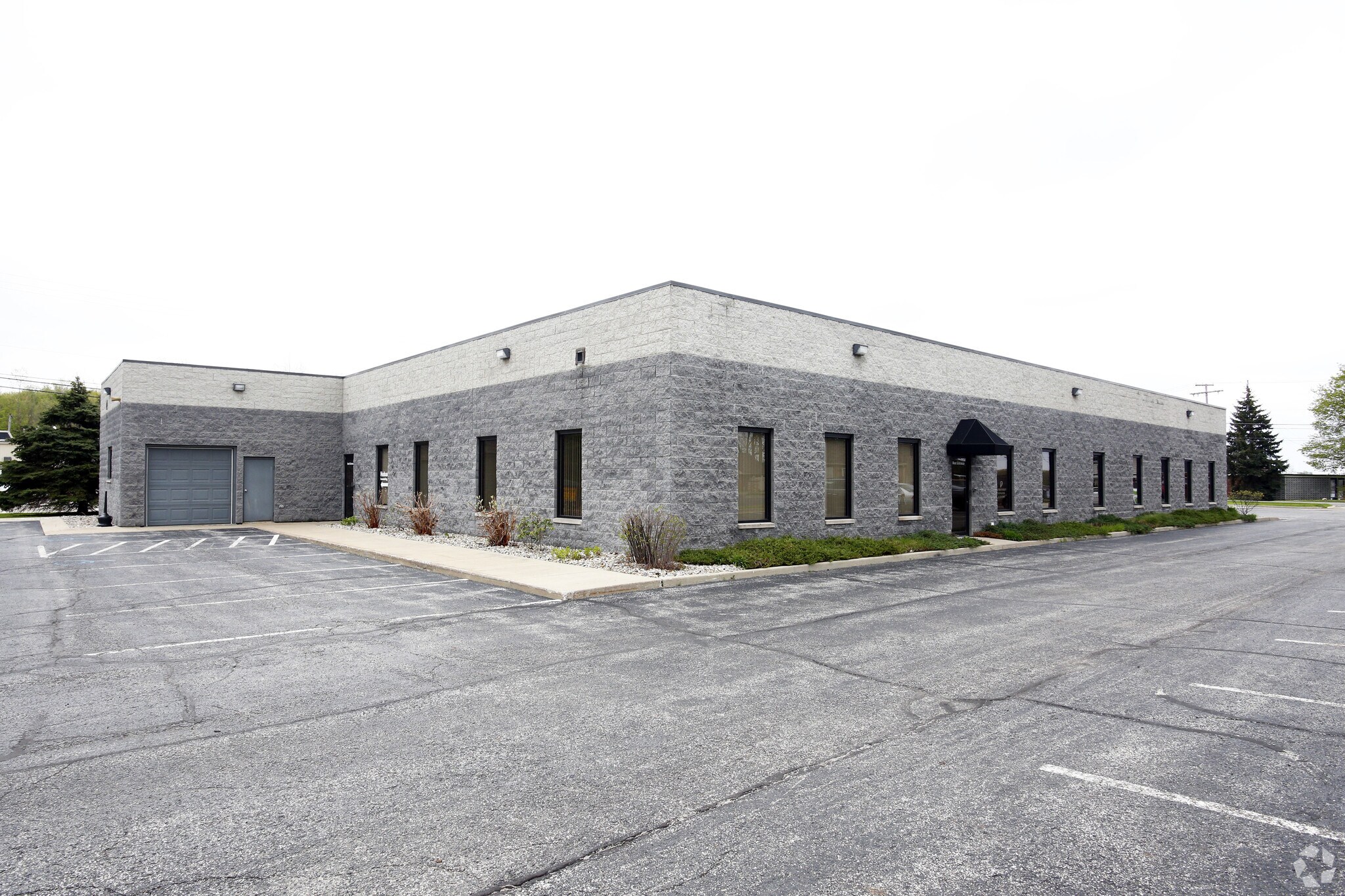 245 W Johnson Rd, La Porte, IN for sale Building Photo- Image 1 of 1