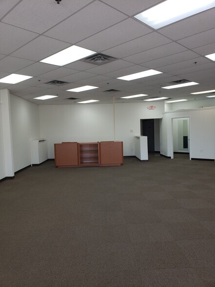 325 S Power Rd, Mesa, AZ for lease - Building Photo - Image 3 of 14