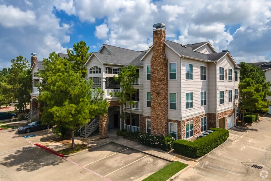 10221 Centrepark Dr, Houston, TX for sale - Primary Photo - Image 1 of 1