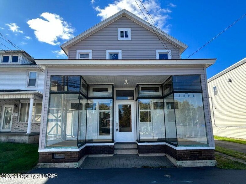 425 Main St, Dupont, PA for sale - Primary Photo - Image 1 of 1