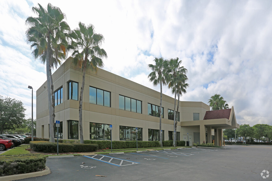 1025 Military Trl, Jupiter, FL for lease - Primary Photo - Image 2 of 9