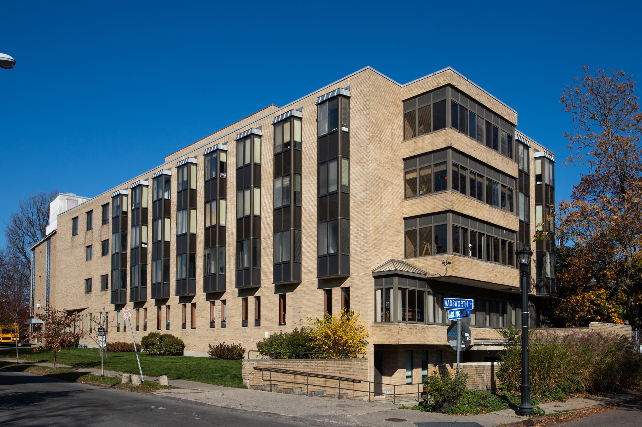 10 Symphony Circle, Buffalo, NY for sale Primary Photo- Image 1 of 14
