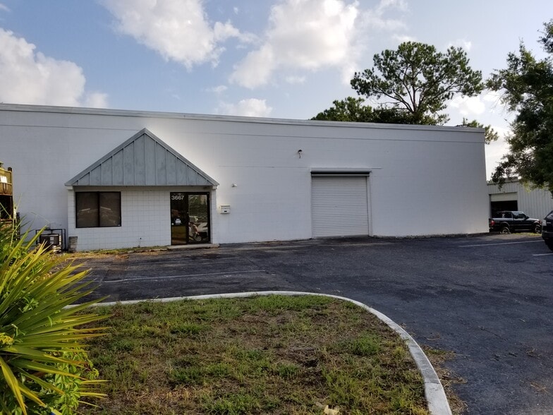 3667-3691 46th Ave N, Saint Petersburg, FL for lease - Building Photo - Image 2 of 23