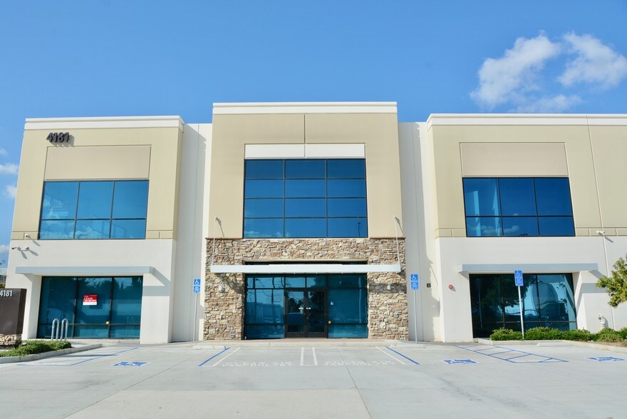 4181 Temple City Blvd, El Monte, CA for lease - Building Photo - Image 2 of 7