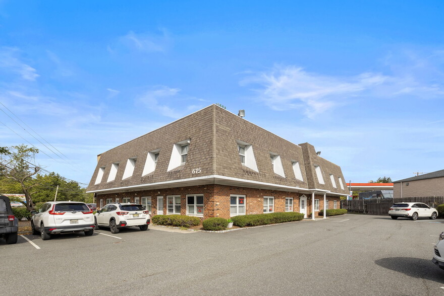 615 Franklin Tpke, Ridgewood, NJ for sale - Building Photo - Image 1 of 12