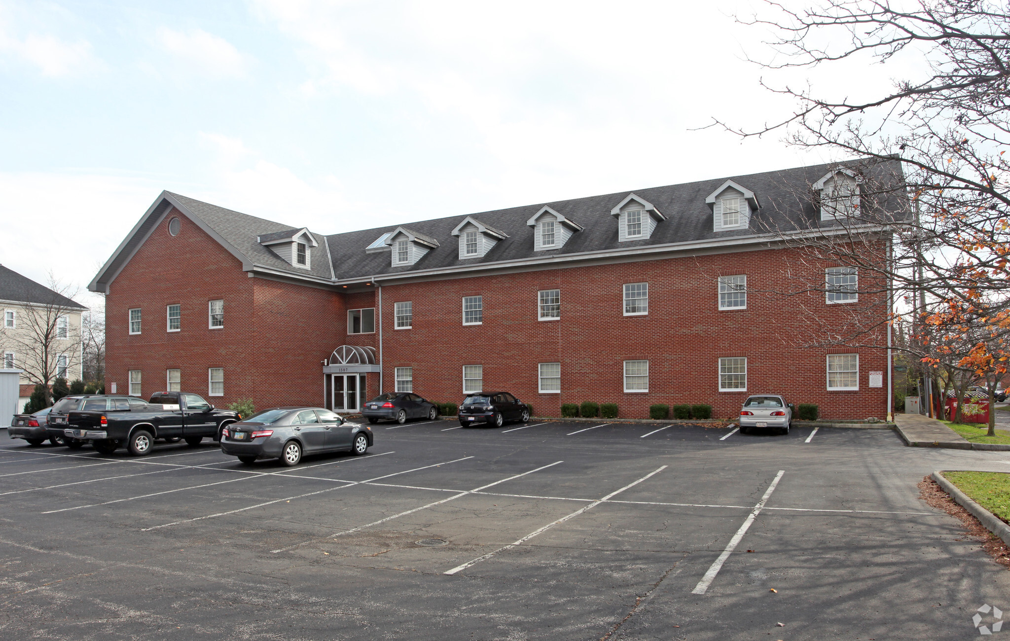 1507 Chambers Rd, Columbus, OH for lease Primary Photo- Image 1 of 5