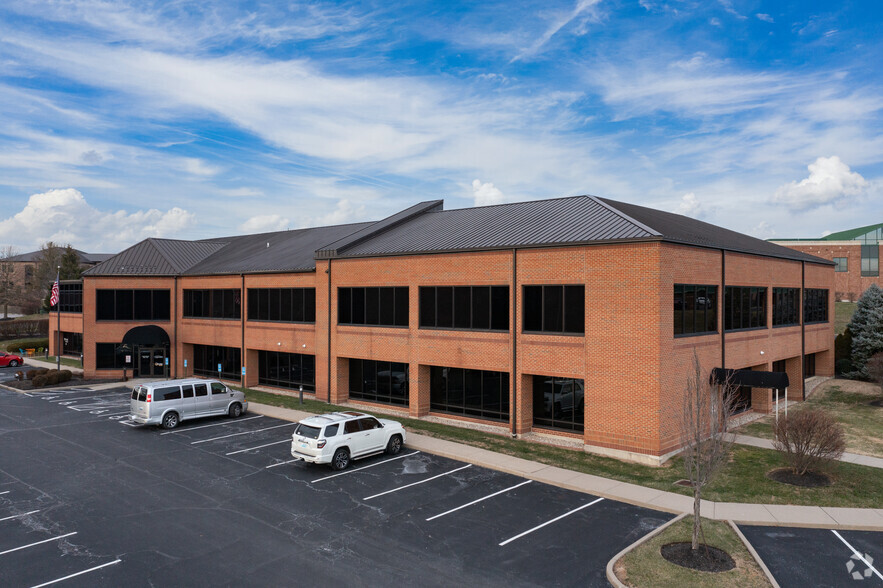 2845 Chancellor Dr, Crestview Hills, KY for lease - Building Photo - Image 1 of 6