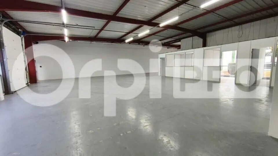 Office in Villebon-sur-Yvette for lease - Building Photo - Image 3 of 9