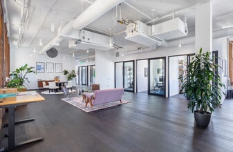 300-310 S Broadway, Los Angeles, CA for lease Interior Photo- Image 2 of 12