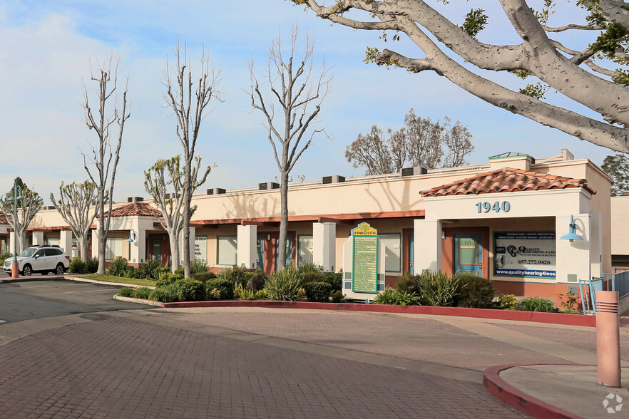 1940 N Tustin St, Orange, CA for sale - Primary Photo - Image 1 of 1