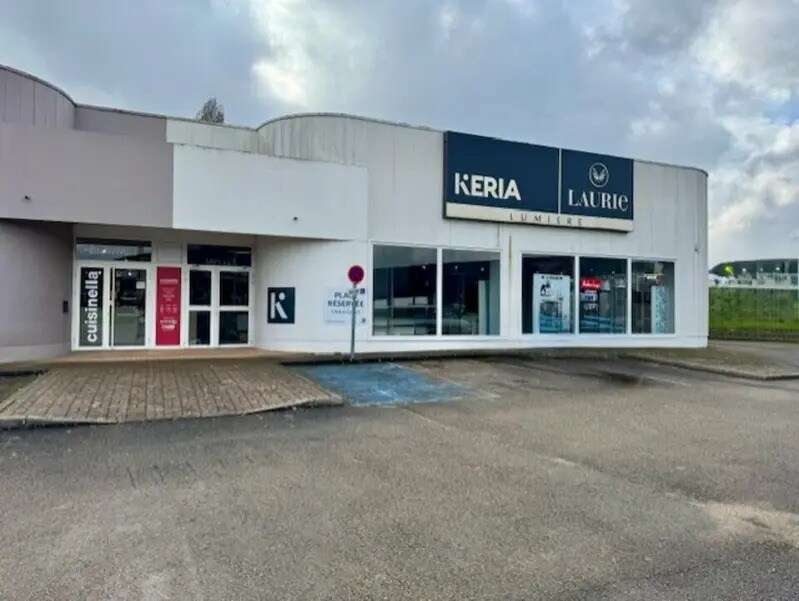 17 Rue Du Commerce, Quetigny for lease Building Photo- Image 1 of 8