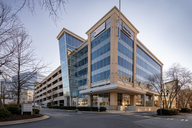 More details for 1150 Hammond Dr, Atlanta, GA - Medical for Lease