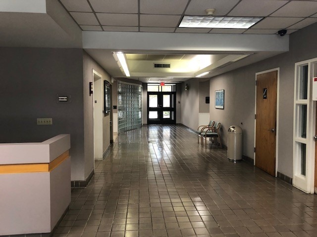 130 N Gross Rd, Kingsland, GA for sale - Interior Photo - Image 3 of 51