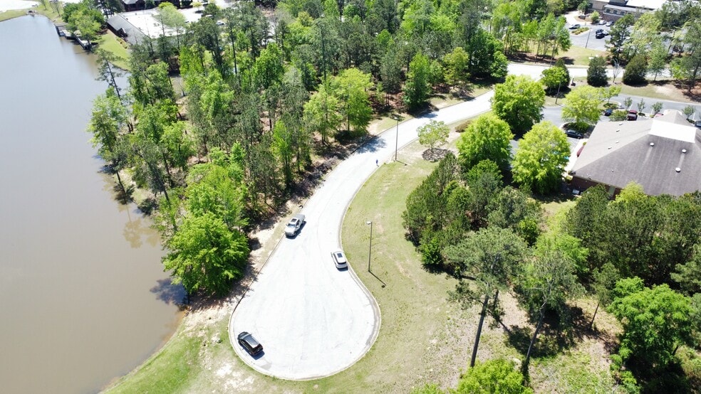 1247 Lake Brook Ct, Columbus, GA for sale - Primary Photo - Image 1 of 7